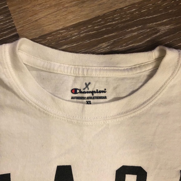 Crop Top Size XS - Picture 2 of 4